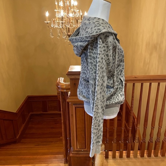 Current/Elliott The Zip Hoodie in Grey Leopard *LIKE NEW! - Picture 3 of 7